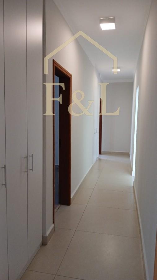 Casa, 3 quartos, 230 m² - Foto 2