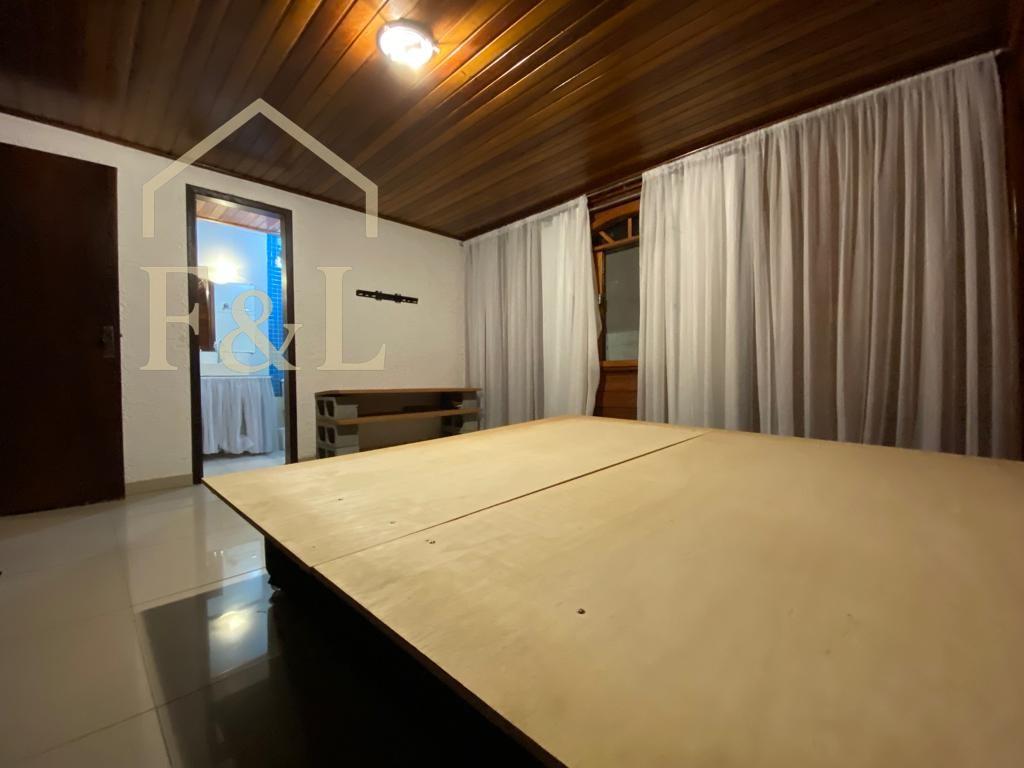 Casa, 4 quartos, 215 m² - Foto 10