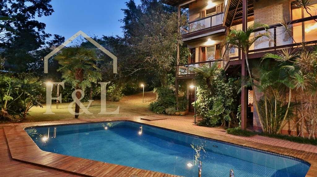 Casa, 7 quartos, 628 m² - Foto 1