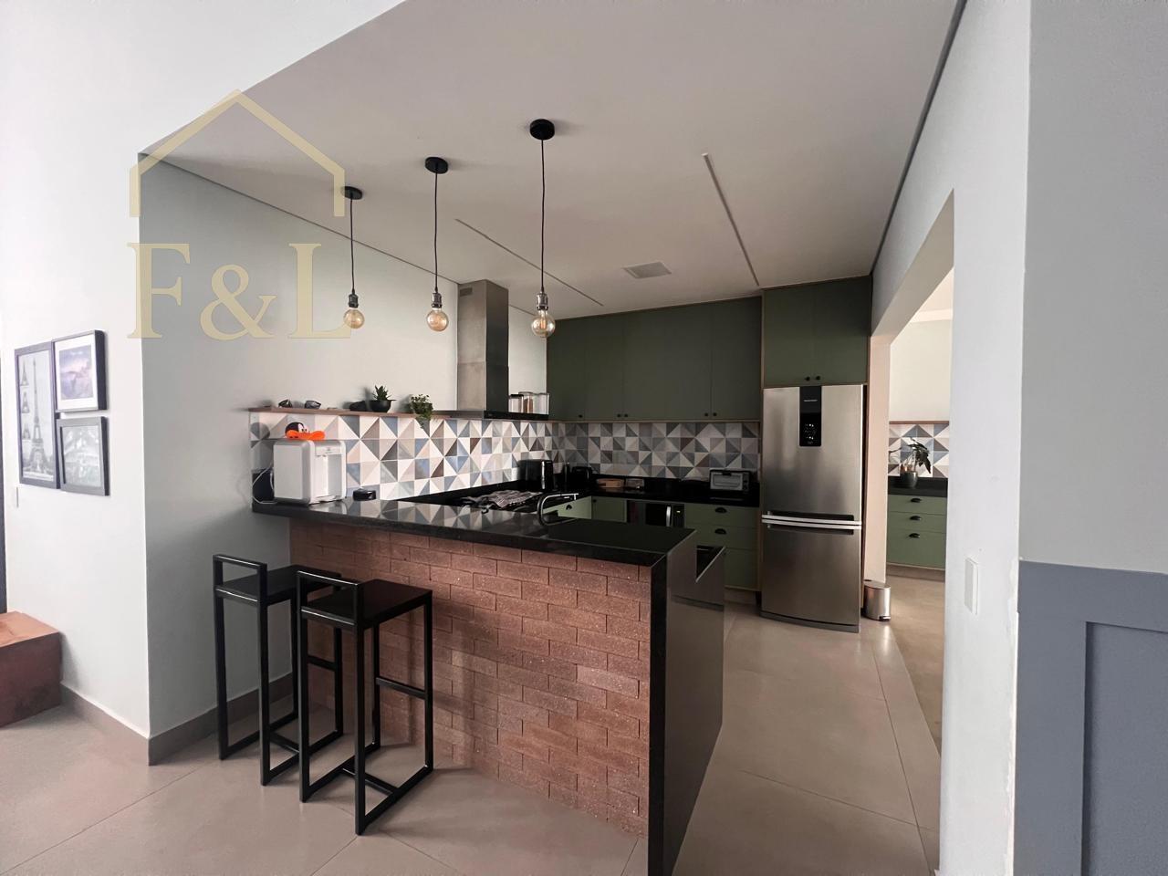 Casa, 3 quartos, 376 m² - Foto 1