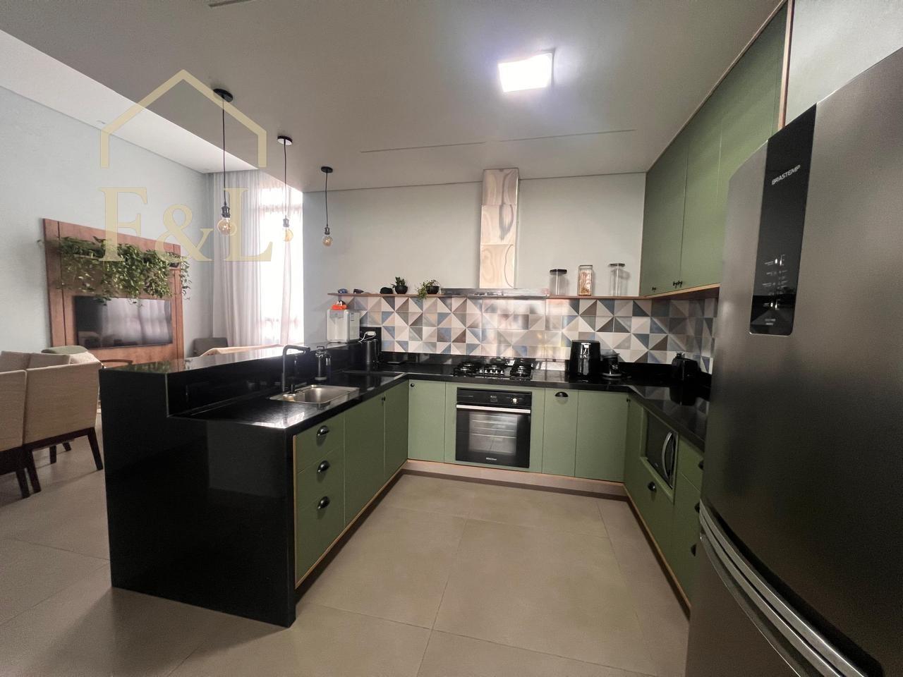 Casa, 3 quartos, 180 m² - Foto 1