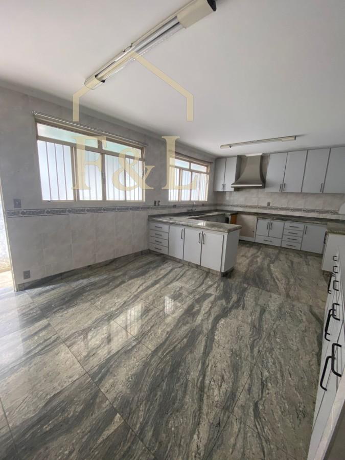 Casa, 4 quartos, 362 m² - Foto 1