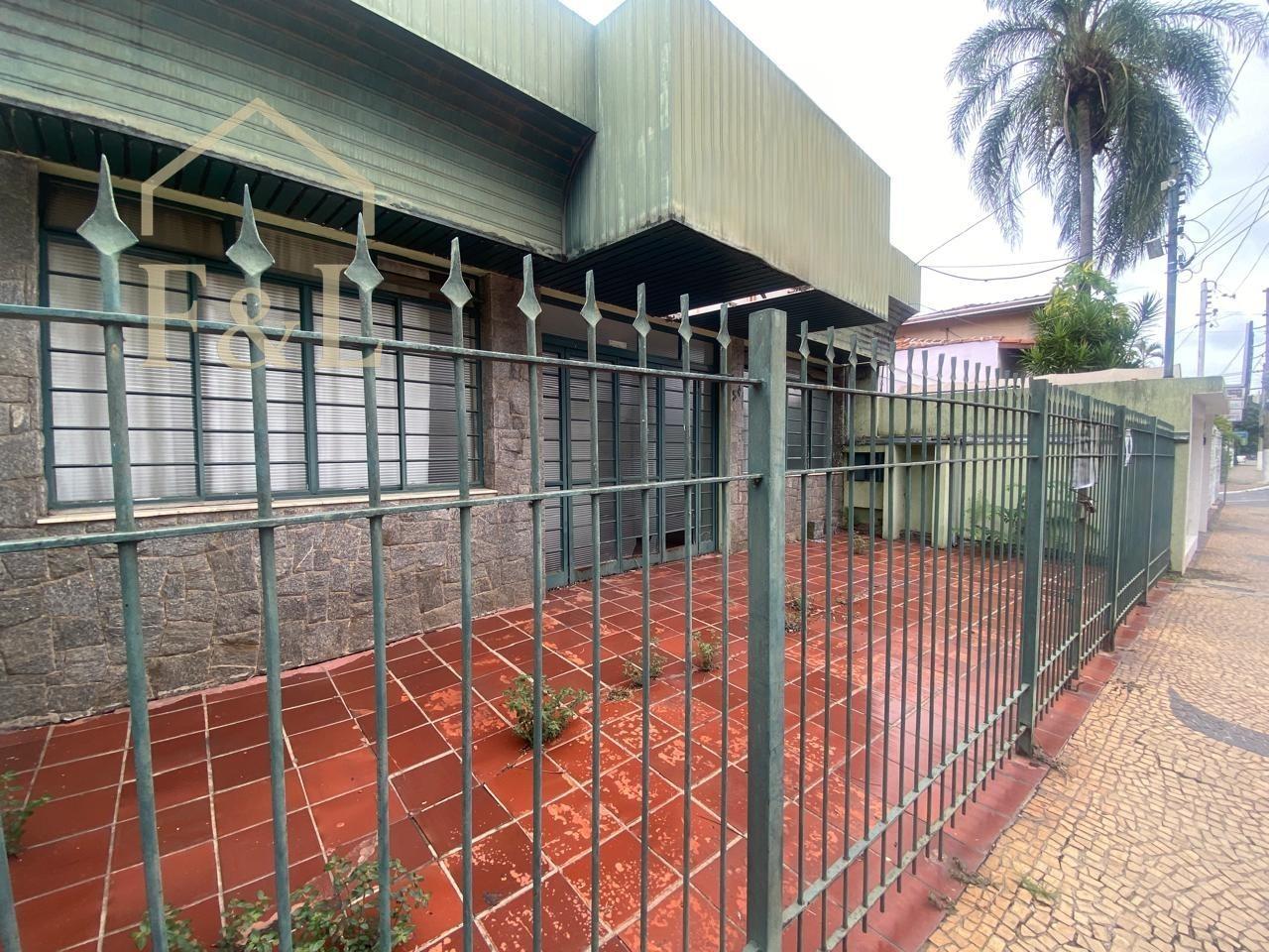 Casa, 4 quartos, 174 m² - Foto 1