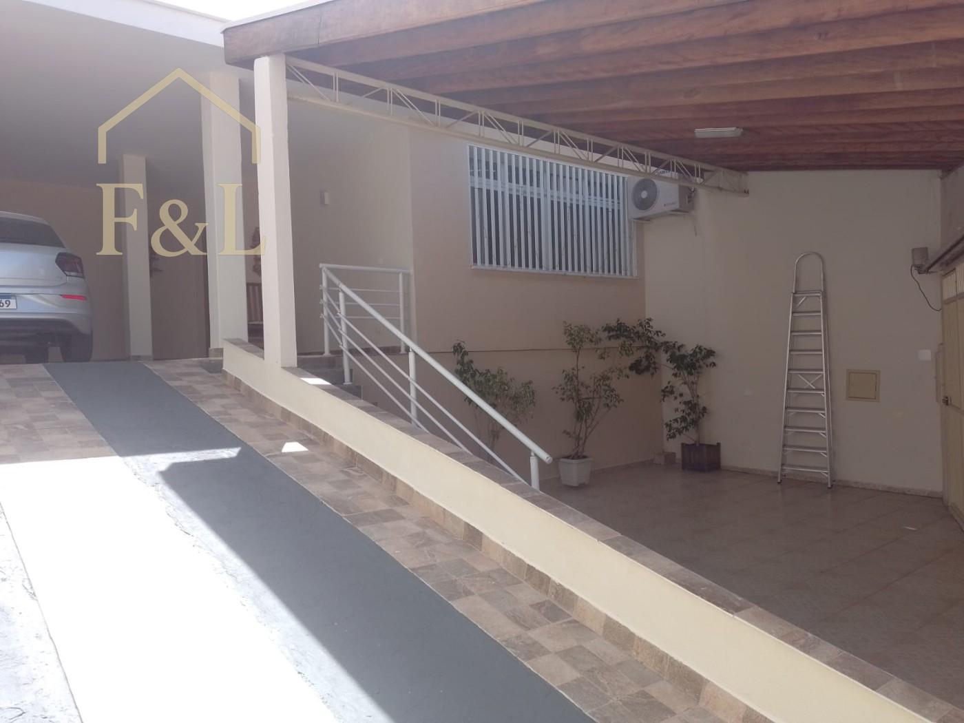 Casa, 4 quartos, 208 m² - Foto 2