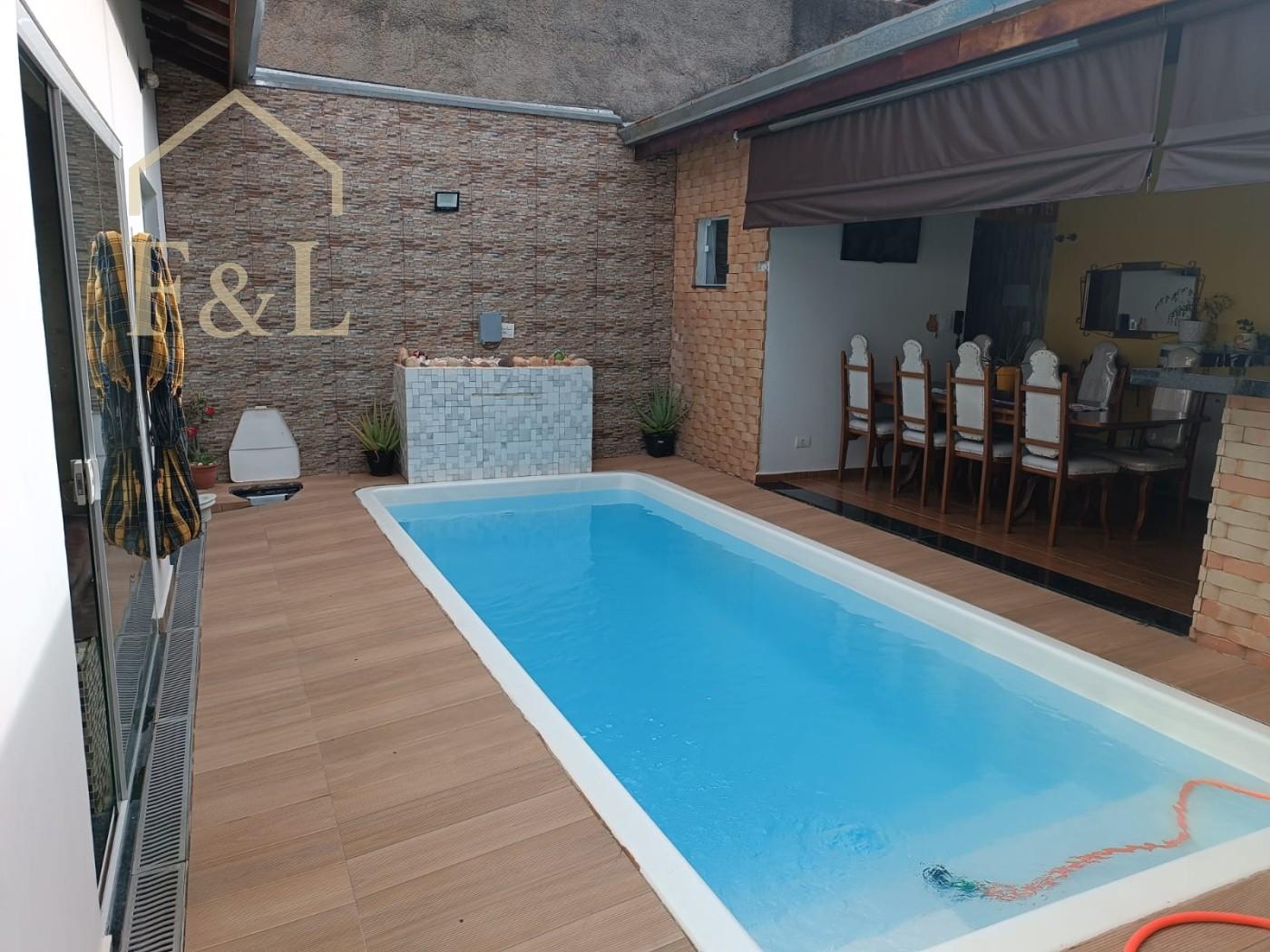 Casa, 3 quartos, 180 m² - Foto 1