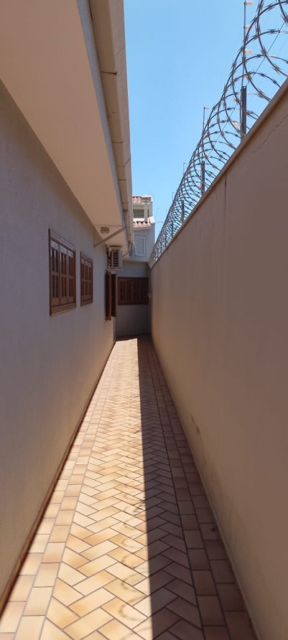 Casa, 4 quartos, 275 m² - Foto 28