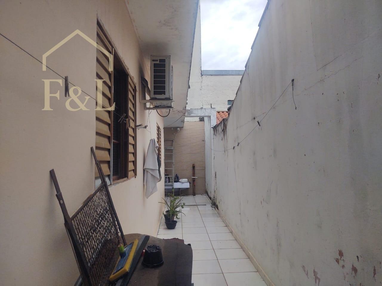 Casa, 1 quarto, 118 m² - Foto 2